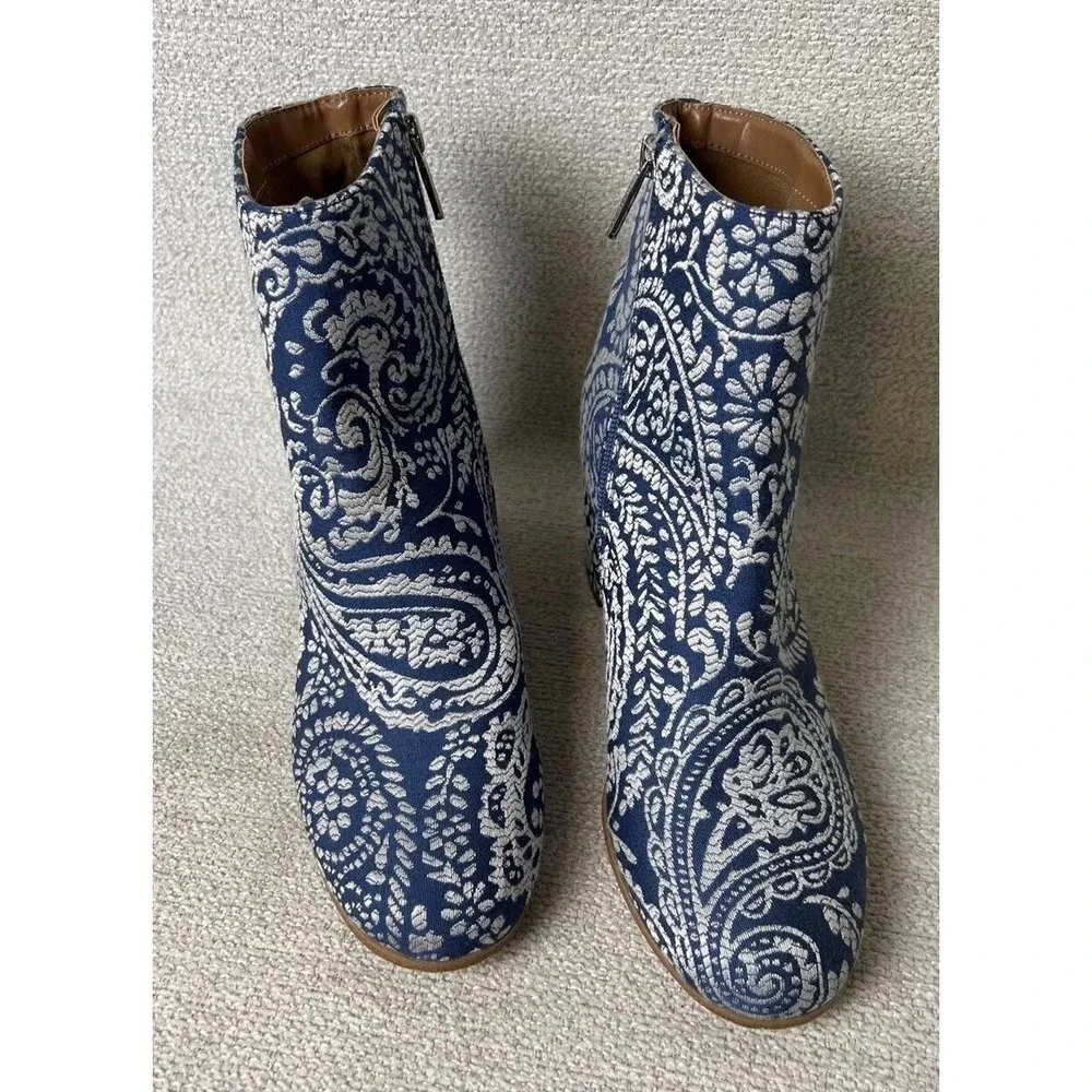Indigo Rd Boots Women 8.5 Ankle Blue White Paisley‎ Pattern Crusona